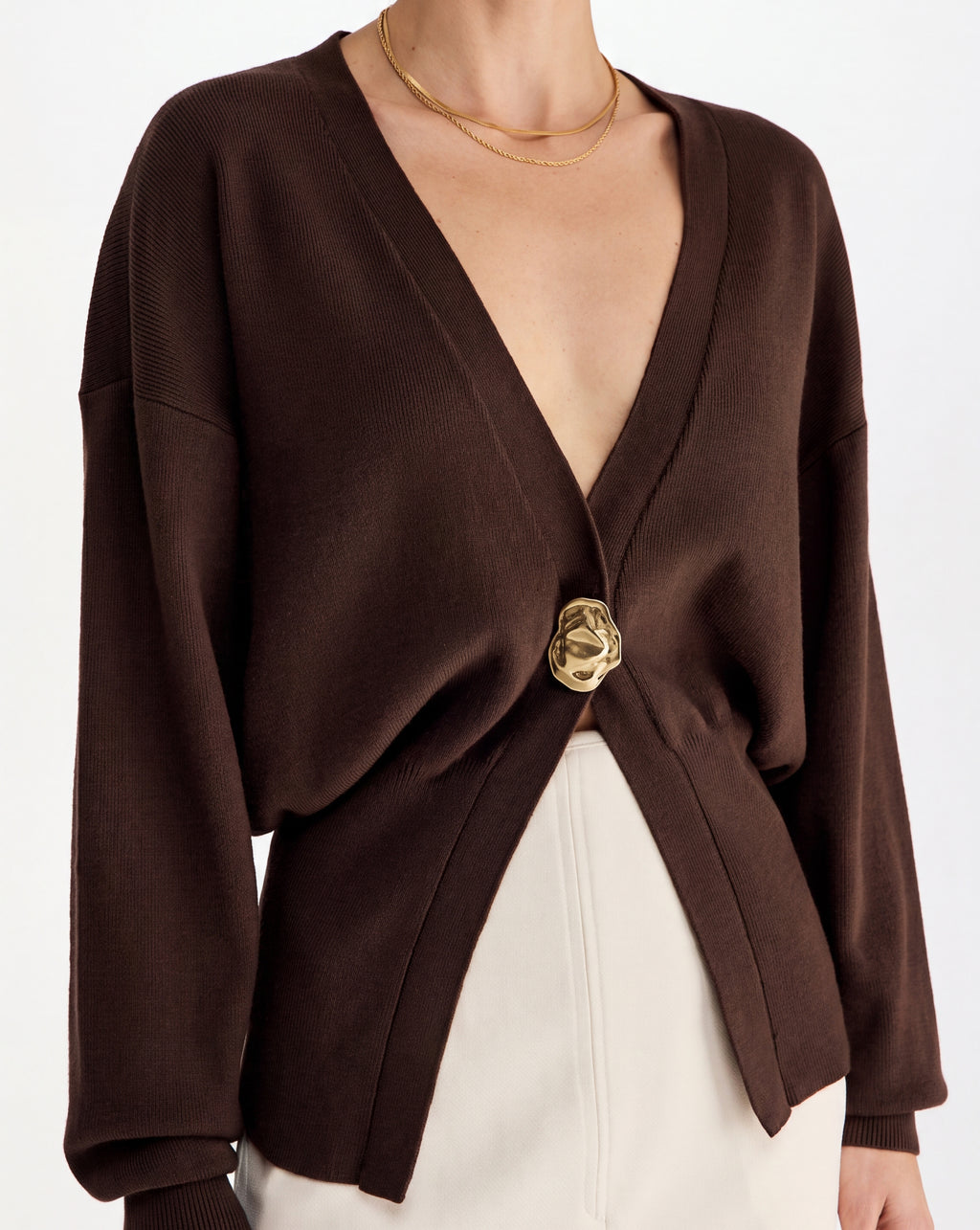 MAGLIONE LEONOR
