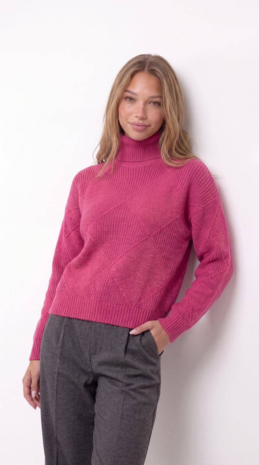 MAGLIONE LARA