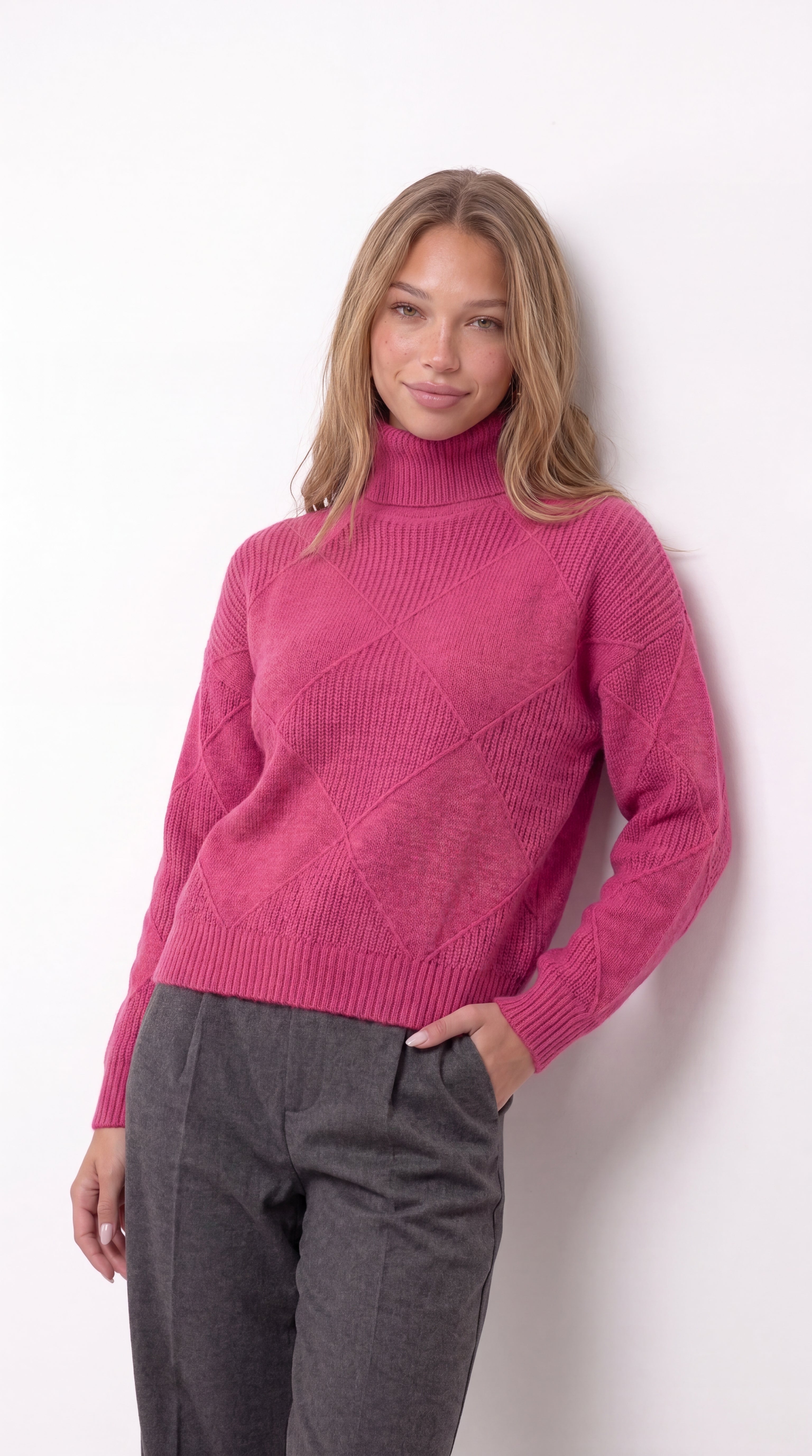 MAGLIONE LARA