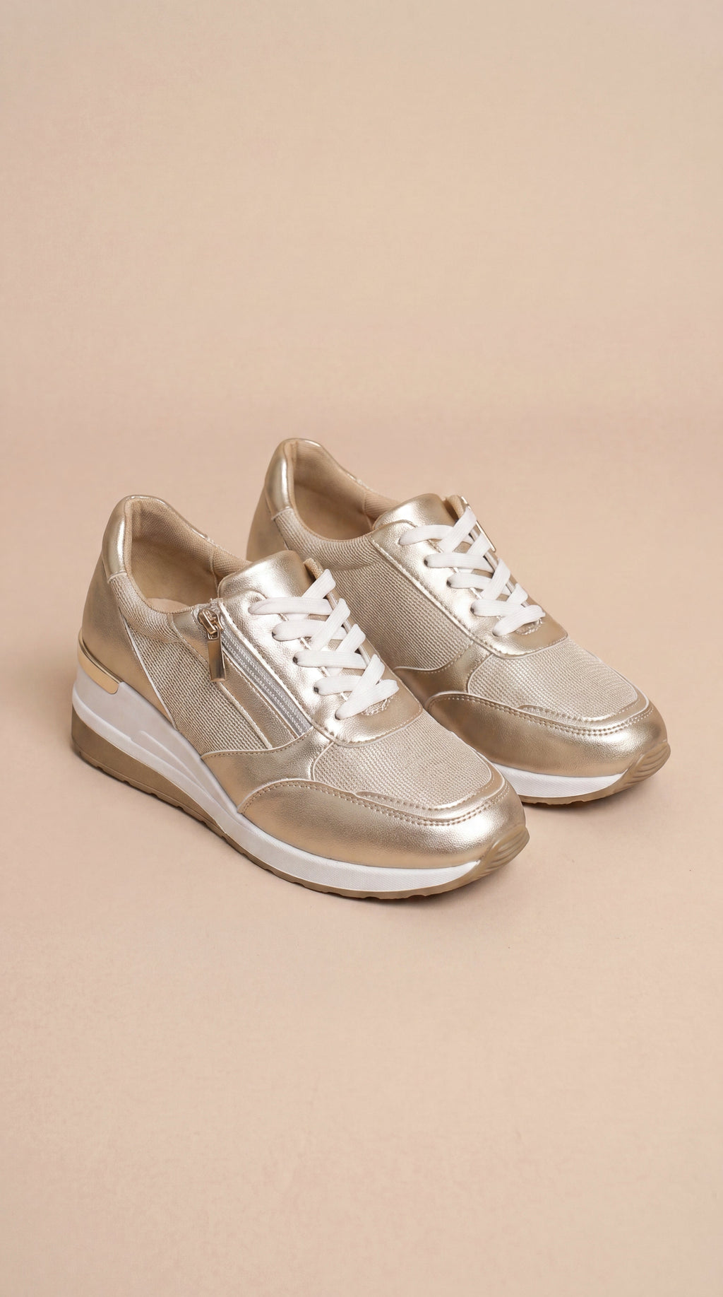 Sneakers Sira con strass e finiture metallizzate