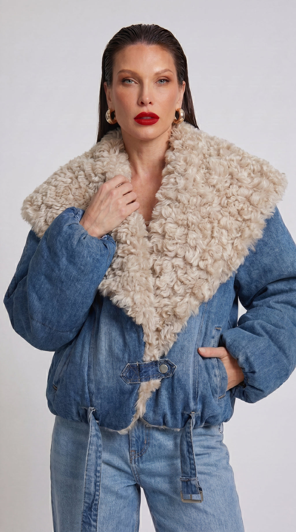 Giacca in denim Sofia oversize con collo XL in eco montone