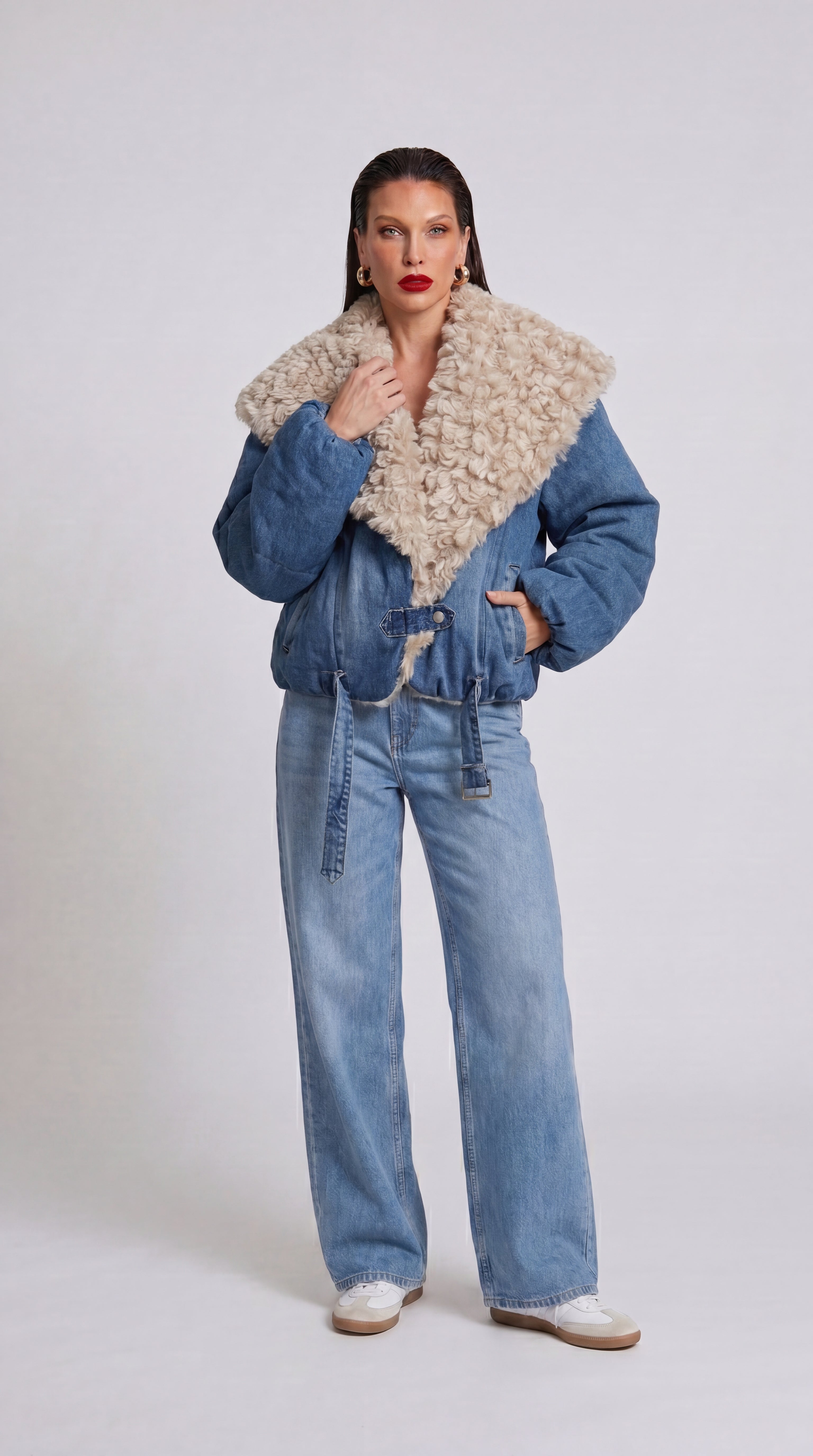 Giacca in denim Sofia oversize con collo XL in eco montone