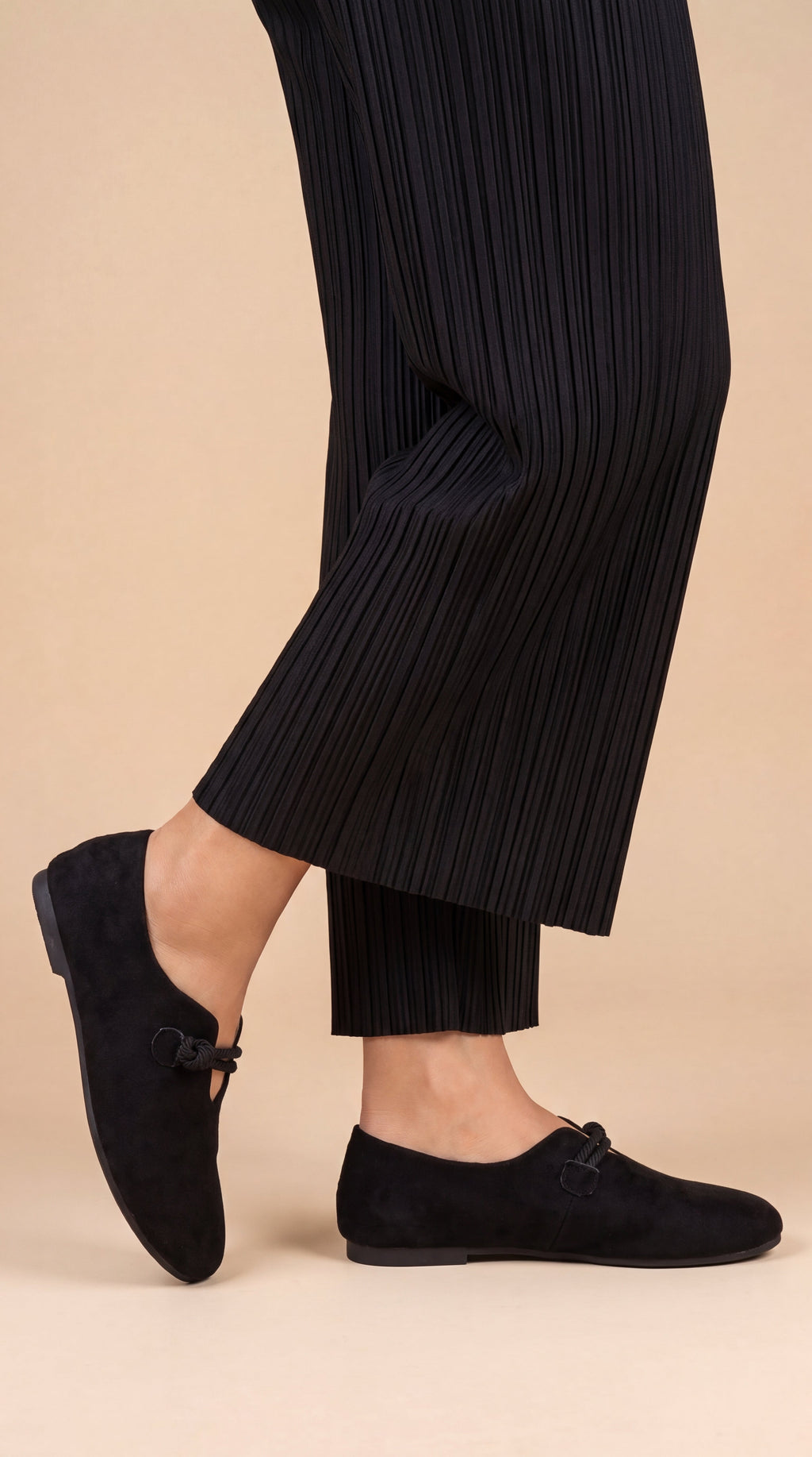 Mocassini Elegance con laccetto annodato e punta larga