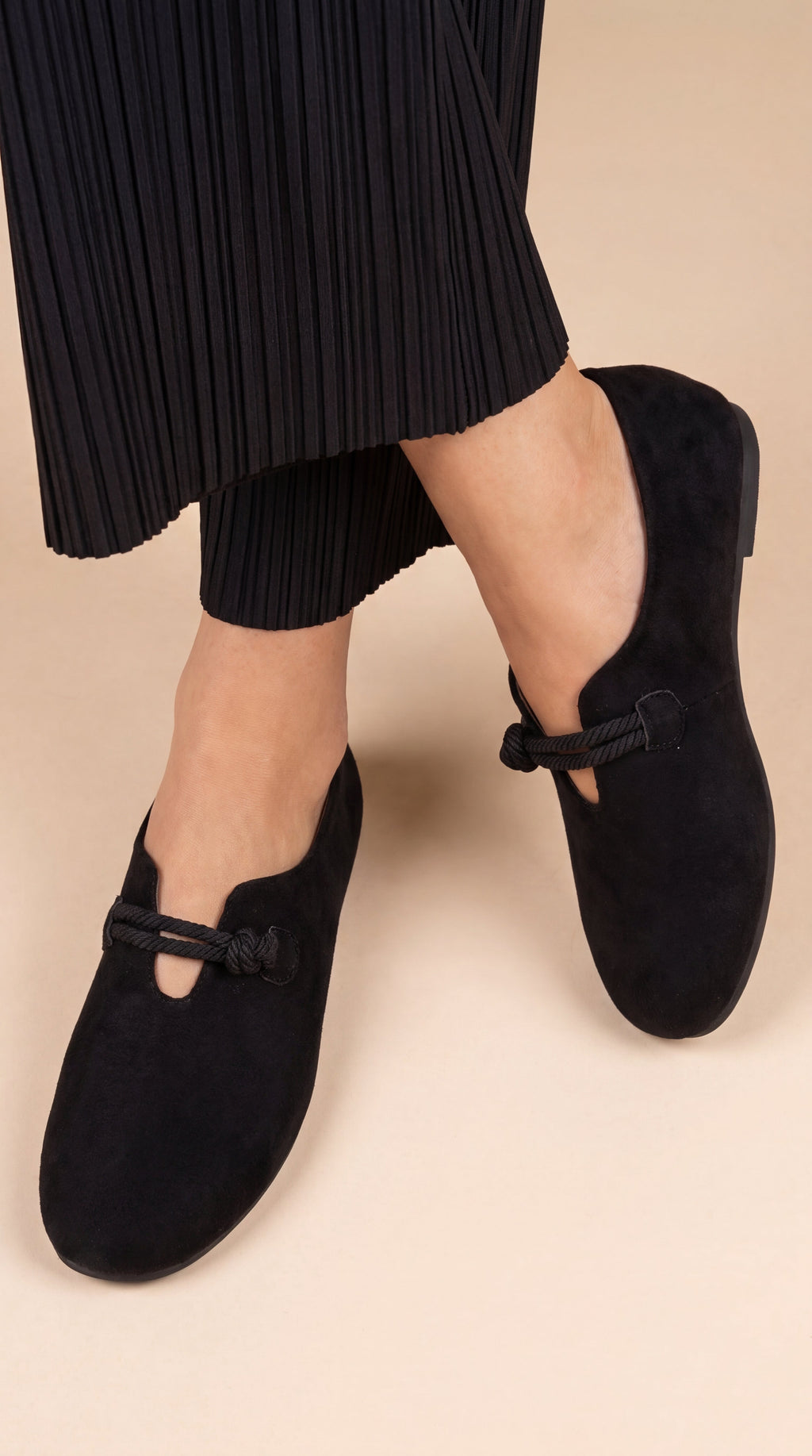Mocassini Elegance con laccetto annodato e punta larga